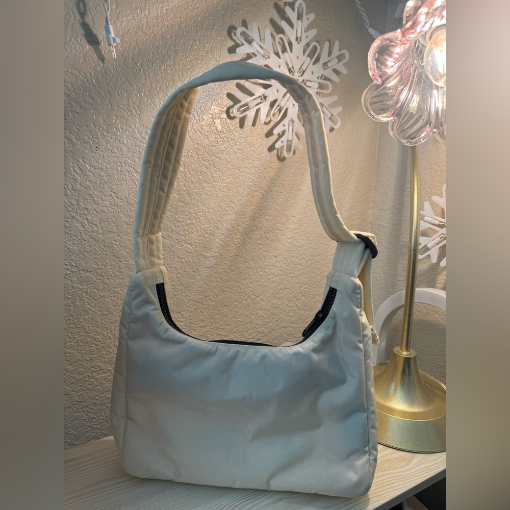 Pre-Owned BAGGU UO Exclusive Mini Nylon Shoulder Bag - Embroidered Cherub - Picture 2 of 2